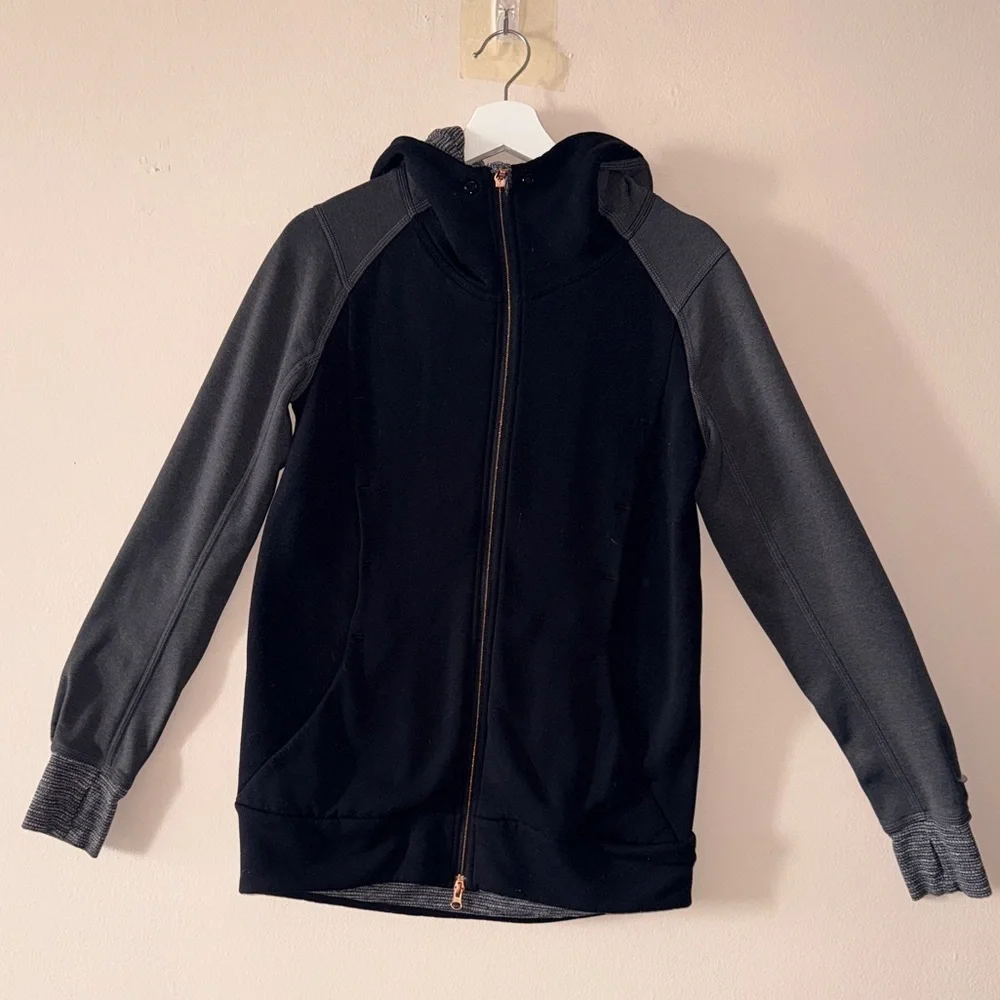 Lululemon Athletica Black and Gray Stretch-It Out Full Zip Hoodie - 6